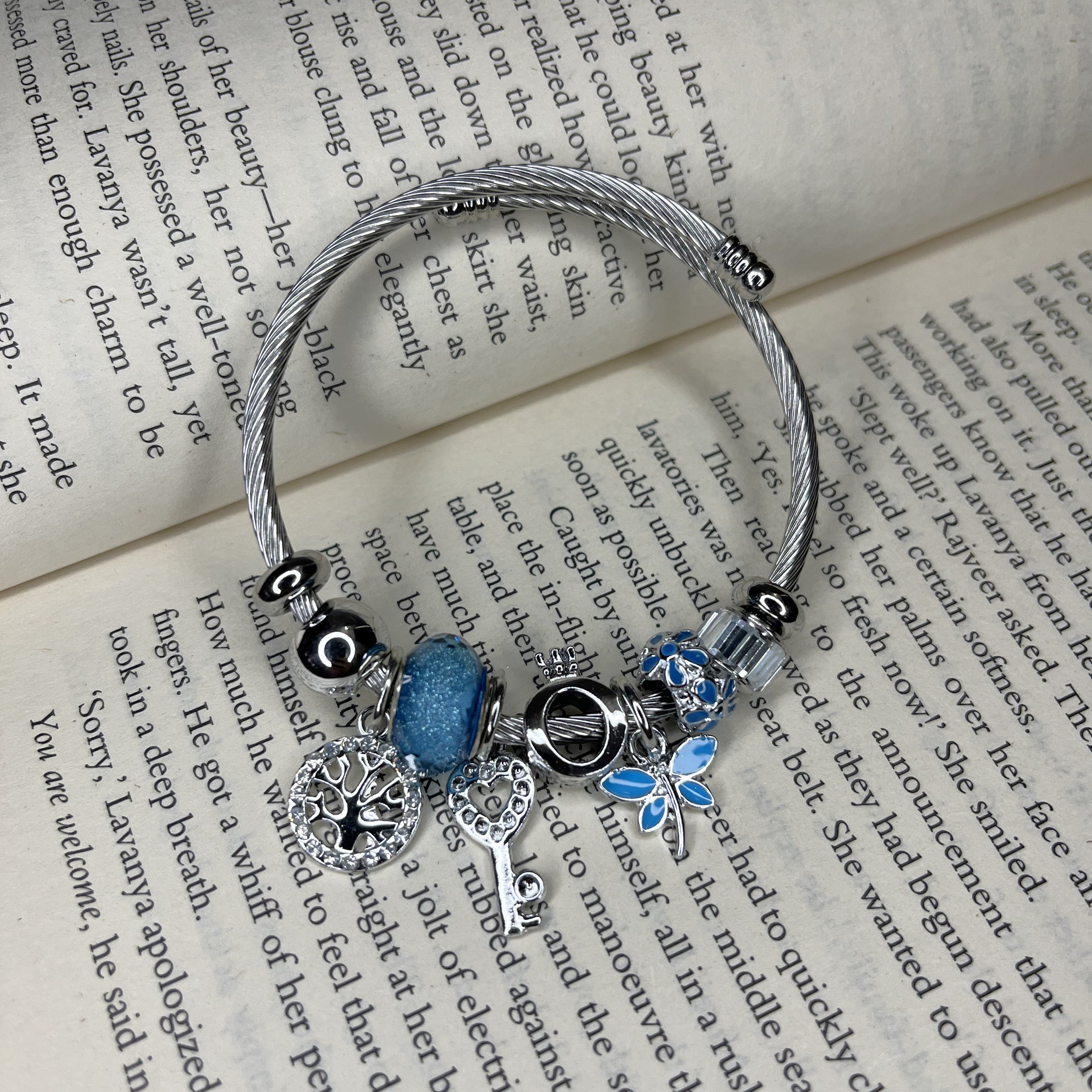 Queen Charm Adjustable Bracelet