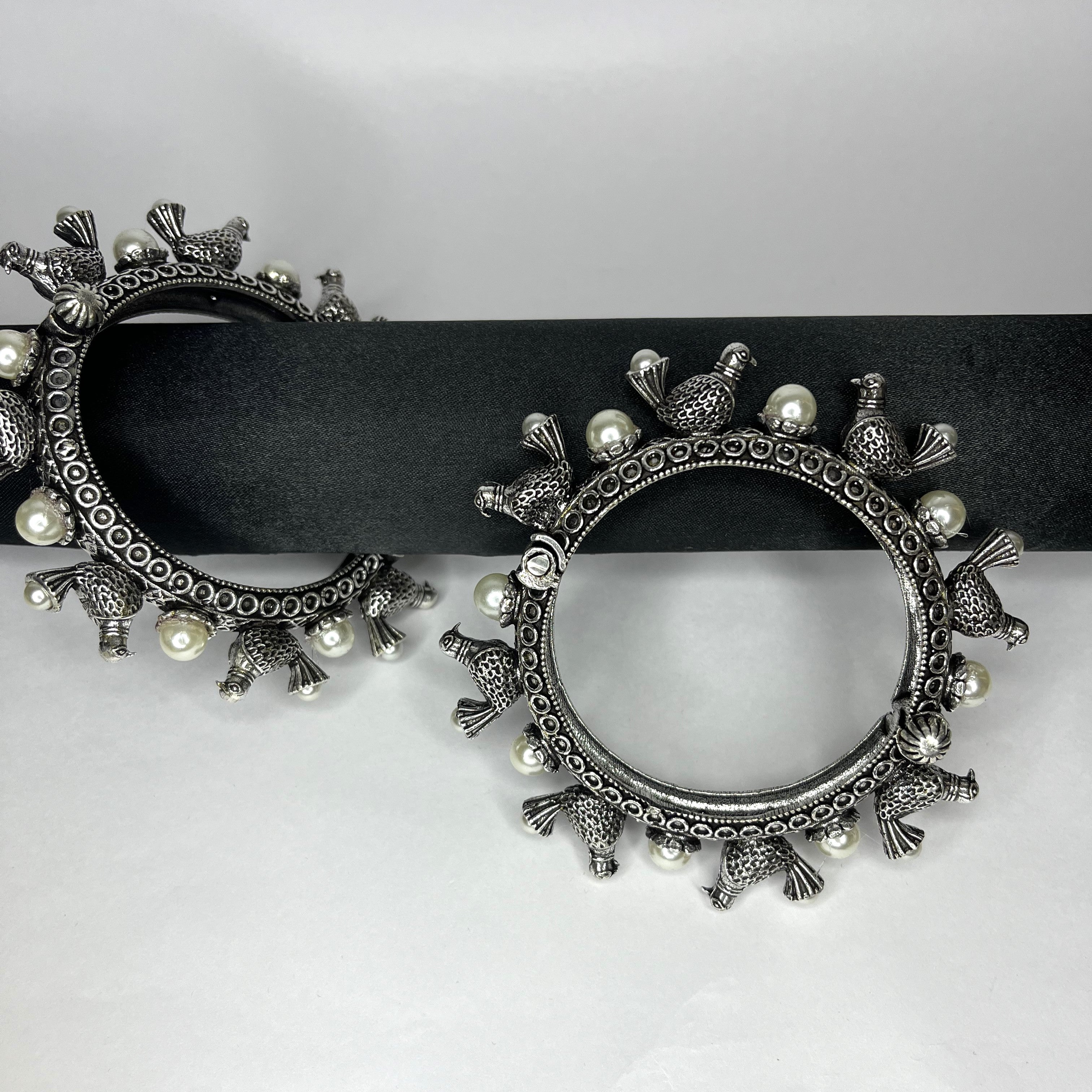 Oxidized Bird Bangle with Pearls