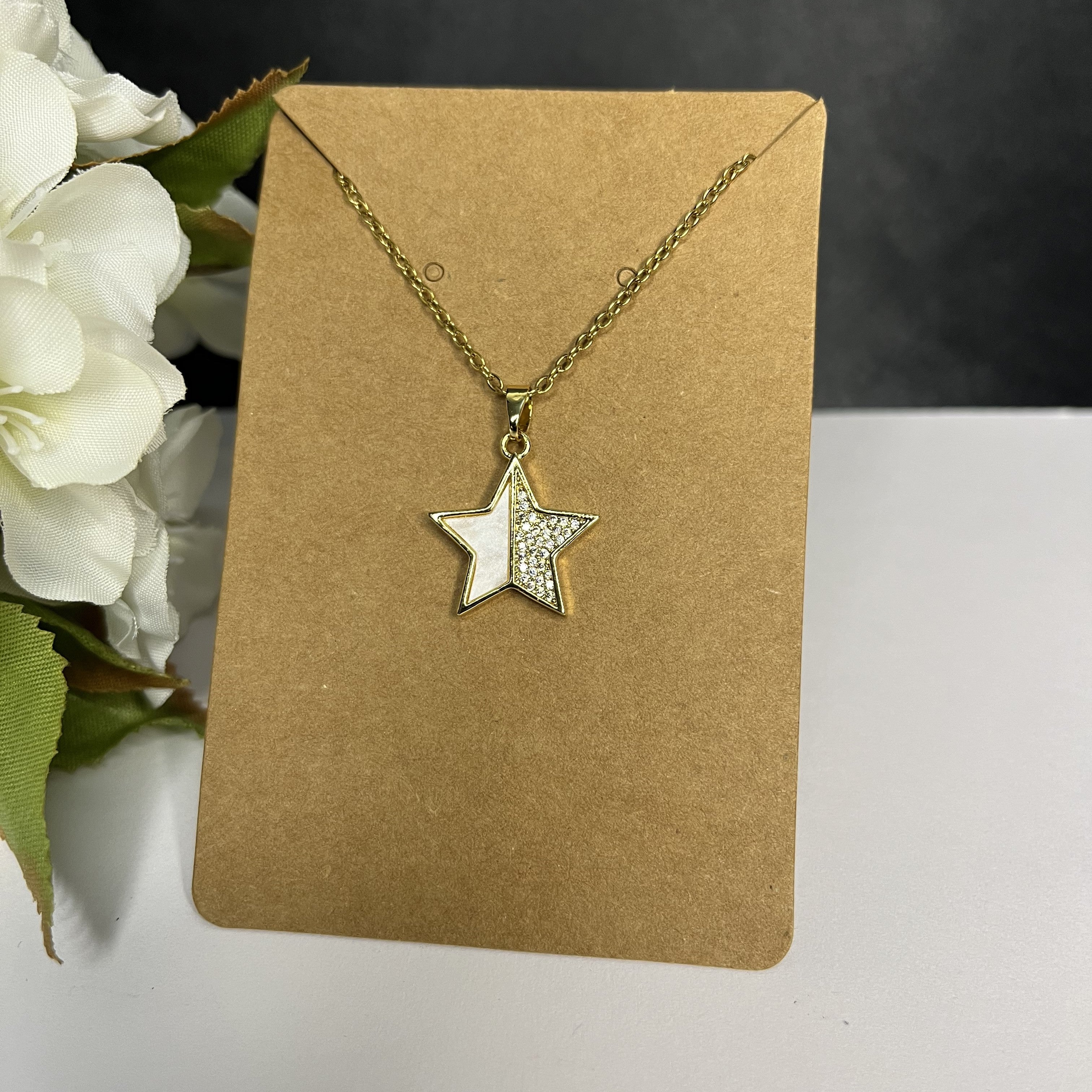 Star White Shell Pendant with Chain