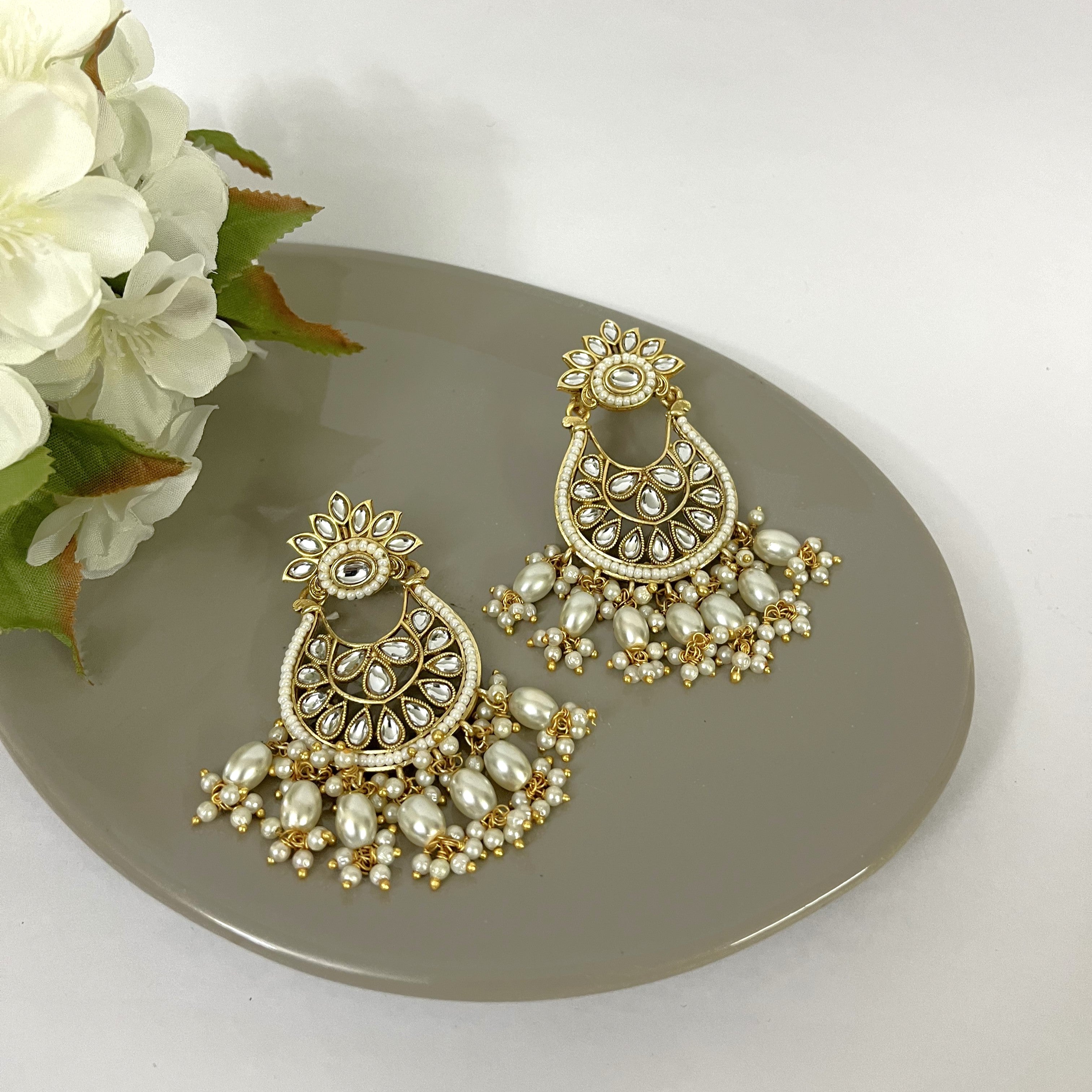 Stunning Gold Tone Kundan & Pearl Earrings