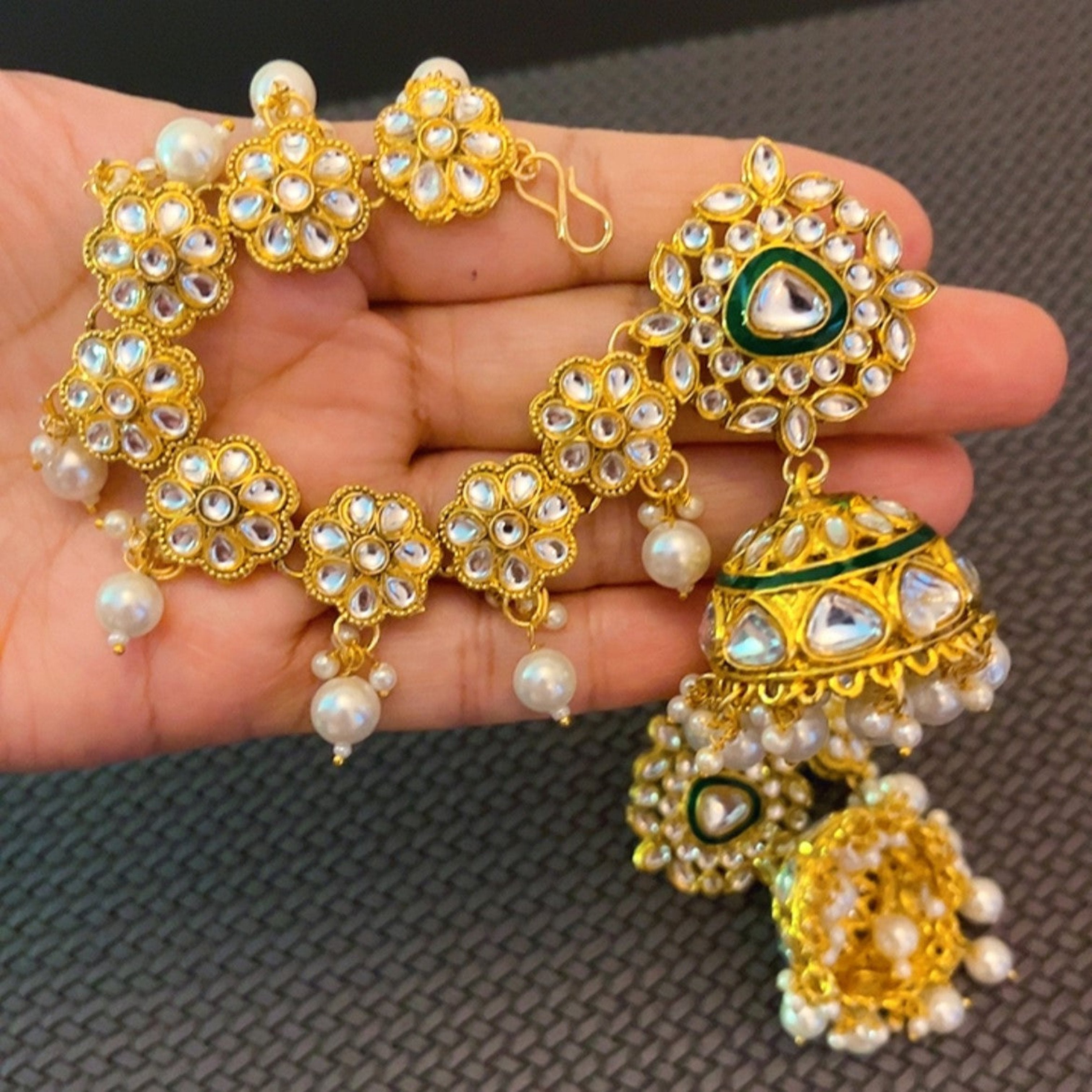 Gold-toned Dome shaped Kundan with Single Layer Earchain Earrings